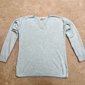 Vineyard Vines sweater